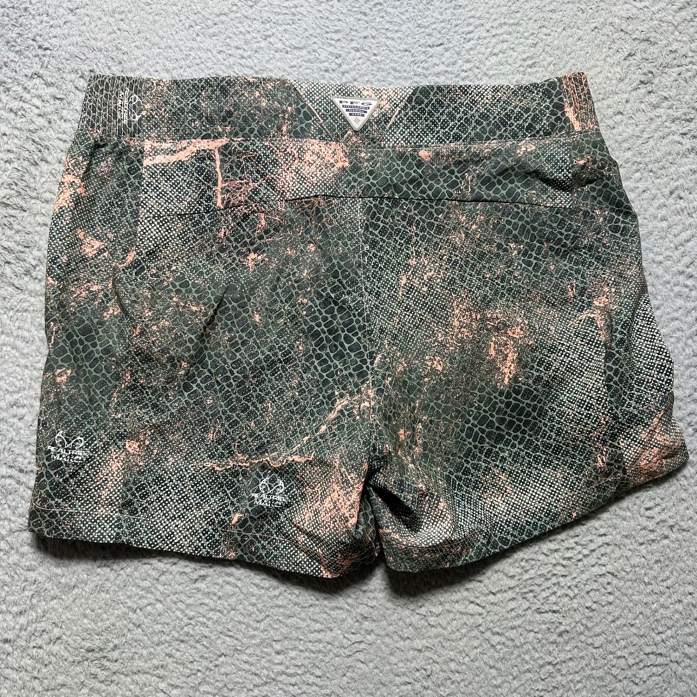 Columbia‎ Sportswear PFG Shorts Women's M RealTree MAKO Camo Zip Pockets Fishing - Picture 7 of 12